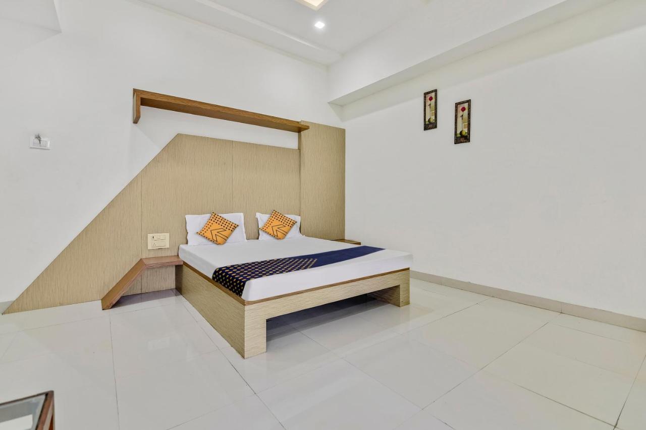 Spot On 62545 Sai Resort Hingoli Exterior photo